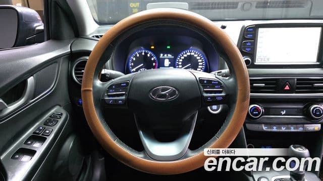 Hyundai Kona Modern Art, 2018 13