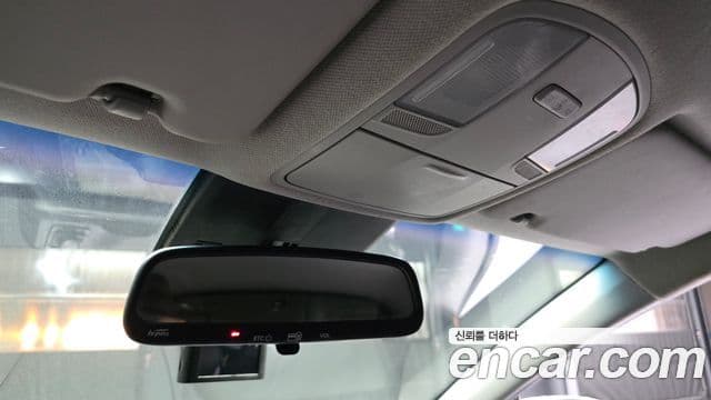 Hyundai Kona Modern Art, 2018 16