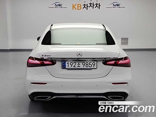 Mercedes-Benz E-класс W213 AMG Line, 2023 3