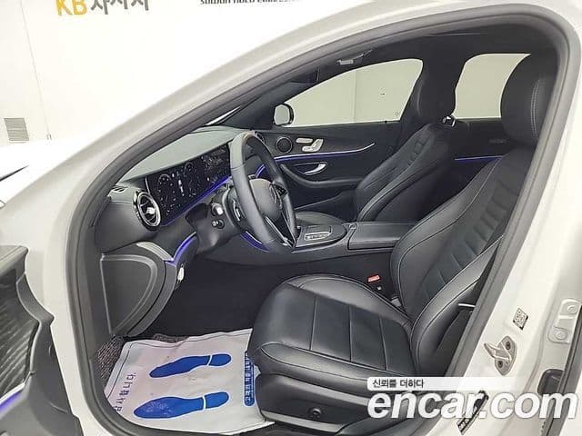 Mercedes-Benz E-класс W213 AMG Line, 2023 11