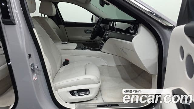 Rolls-Royce 고스트 2세대, 2024 11