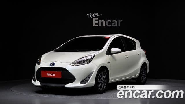 Toyota 프리우스 C, 2019 1