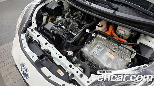 Toyota 프리우스 C, 2019 6