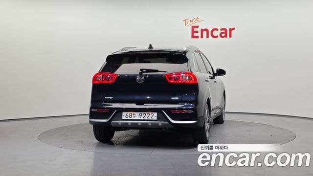 Kia Niro Prestige, 2018 4