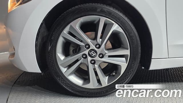 Hyundai Avante AD 1.6 GDI Value Plus, 2018 все фото