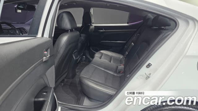 Hyundai Avante AD 1.6 GDI Value Plus, 2018 11