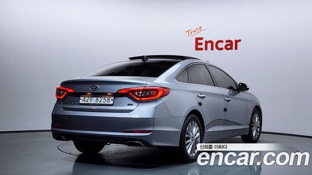 Hyundai LF Sonata Style, 2015 2