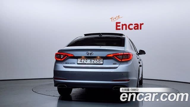 Hyundai LF Sonata Style, 2015 4