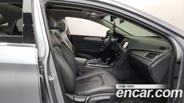 Hyundai LF Sonata Style, 2015 11