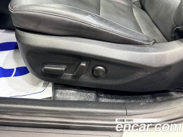 Kia Niro Plus Light (таксомоторный тип), 2023 10