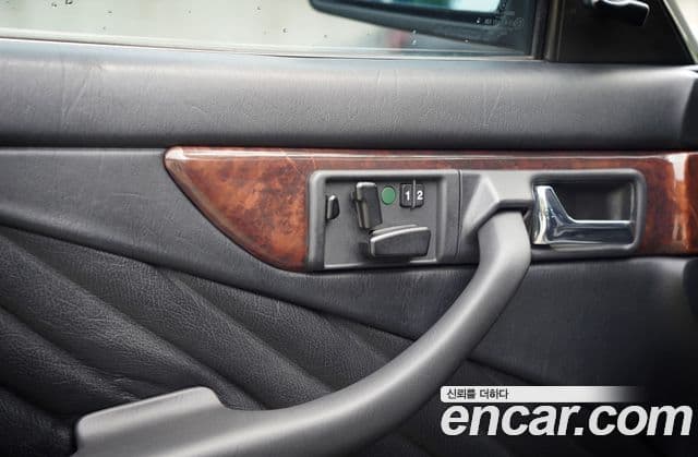 Mercedes-Benz SEL/SEC W126, 1991 18