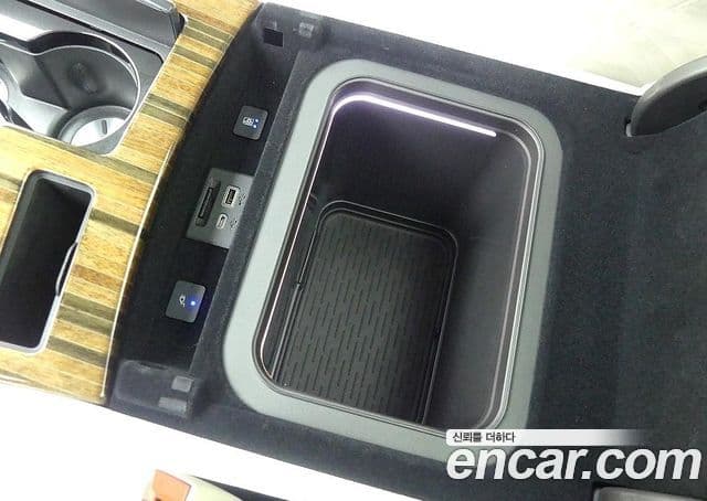 Cadillac Escalade 5세대 ESV Premium Luxury Platinum, 2022 9