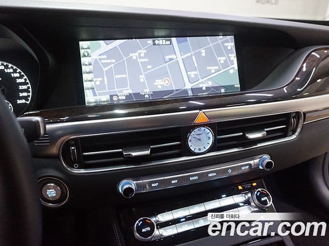 Genesis G90 Luxury, 2019 13