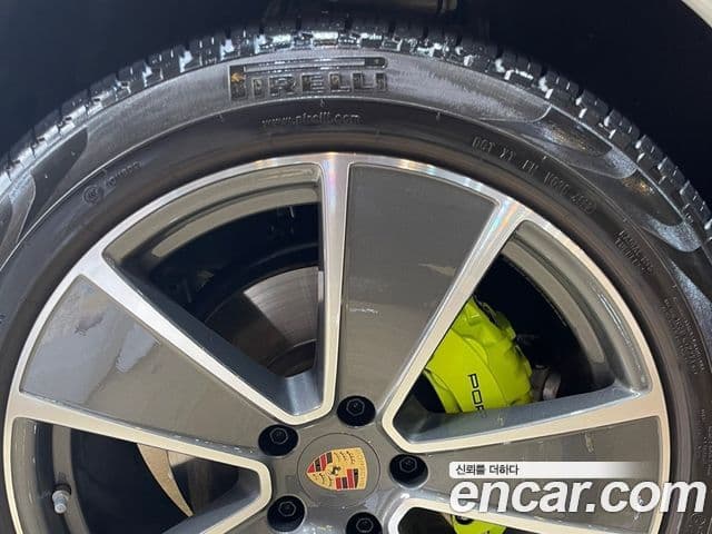 Porsche Cayenne (PO536) 3.0 E-гибрид купе Platinum Edition, 2023 10