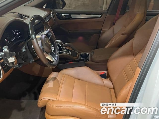 Porsche Cayenne (PO536) 3.0 E-гибрид купе Platinum Edition, 2023 13
