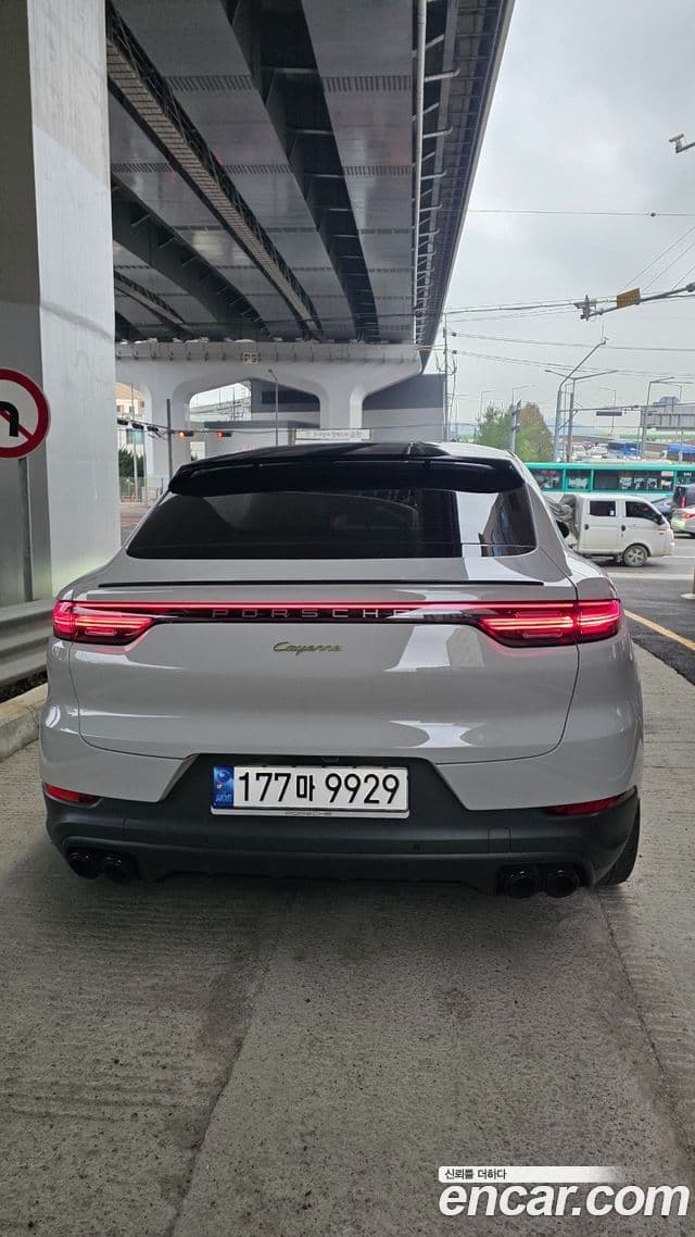 Porsche Cayenne (PO536) 3.0 E-гибрид купе Platinum Edition, 2023 17