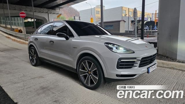 Porsche Cayenne (PO536) 3.0 E-гибрид купе Platinum Edition, 2023 20