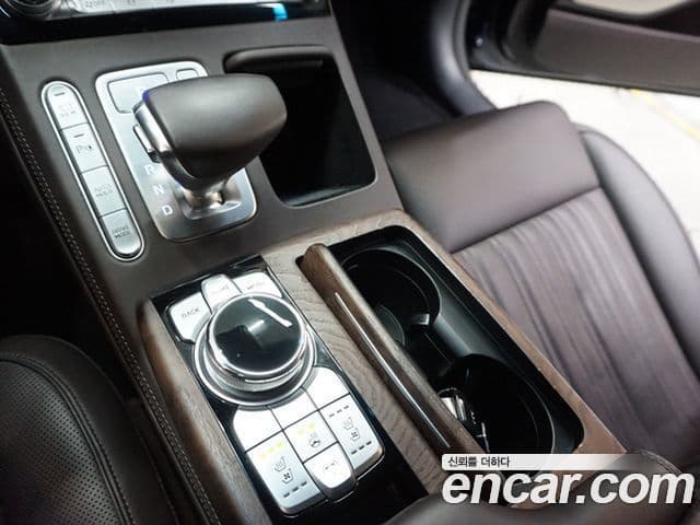 Genesis G90 Prestige, 2021 9