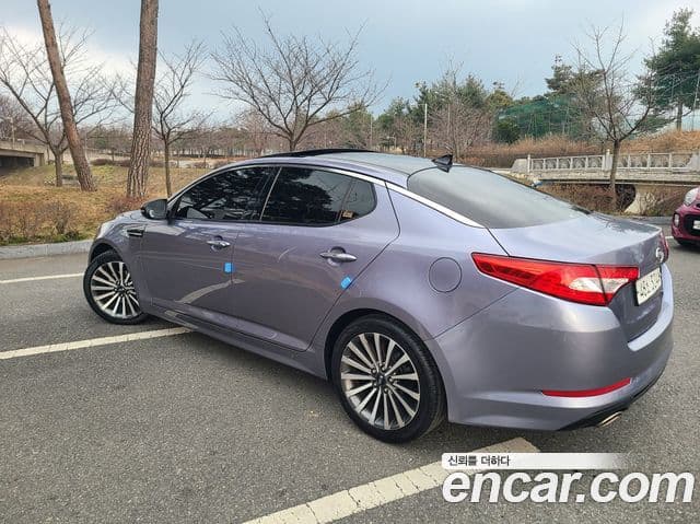 Kia K5 Prestige, 2011 3