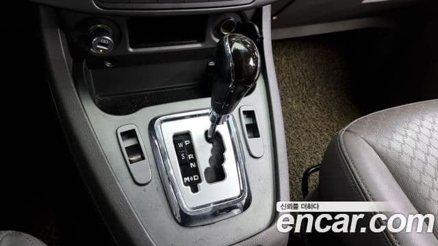 KG모빌리티(SsangYong) Korando 투리스모 high крыша, roof, 2016 9