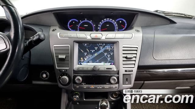 KG모빌리티(SsangYong) Korando 투리스모 high крыша, roof, 2016 16