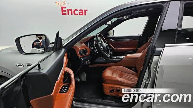 Maserati Levante 3.0 дизель AWD Sport, 2017 11