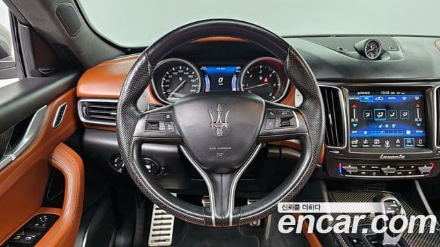 Maserati Levante 3.0 дизель AWD Sport, 2017 13