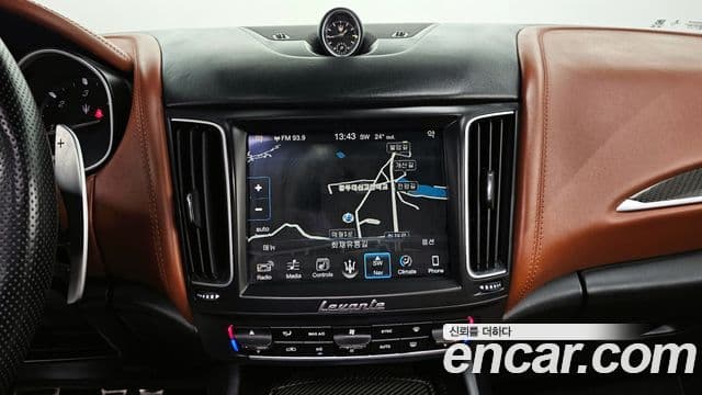 Maserati Levante 3.0 дизель AWD Sport, 2017 14