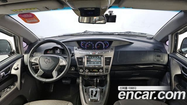 KG모빌리티(SsangYong) Korando 투리스모 4WD TX 9인승, 2016 7