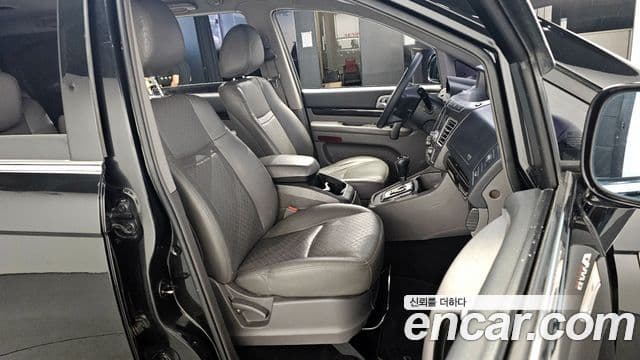 KG모빌리티(SsangYong) Korando 투리스모 4WD TX 9인승, 2016 10