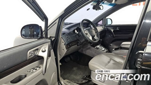 KG모빌리티(SsangYong) Korando 투리스모 4WD TX 9인승, 2016 11