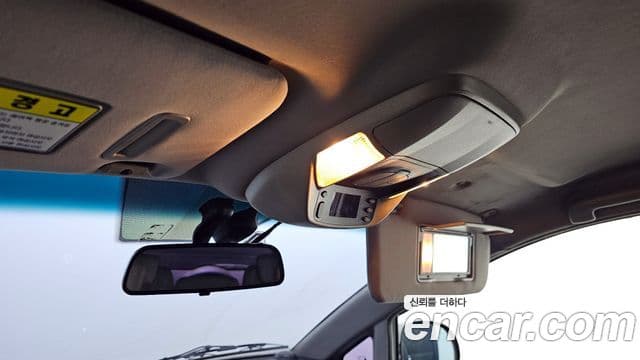 KG모빌리티(SsangYong) Korando 투리스모 4WD TX 9인승, 2016 17