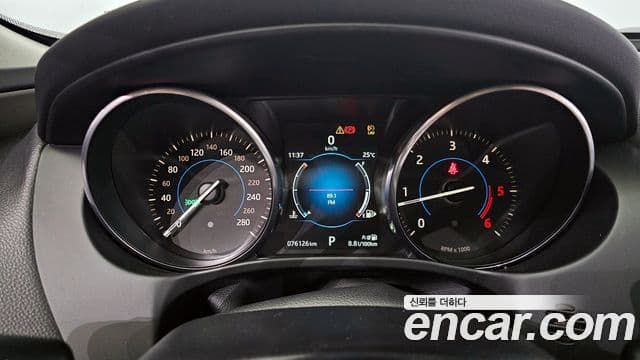 Jaguar XE Prestige, 2017 8