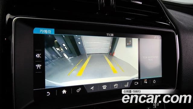 Jaguar XE Prestige, 2017 16