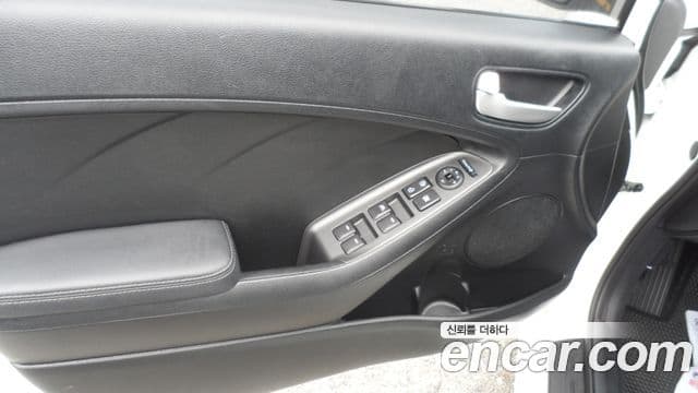 Kia K3 Trendy, 2014 16