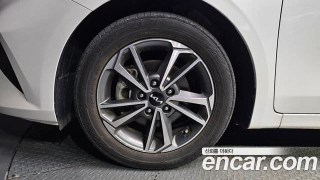 Kia The / новый New K3 2세대 Prestige, 2022 все фото