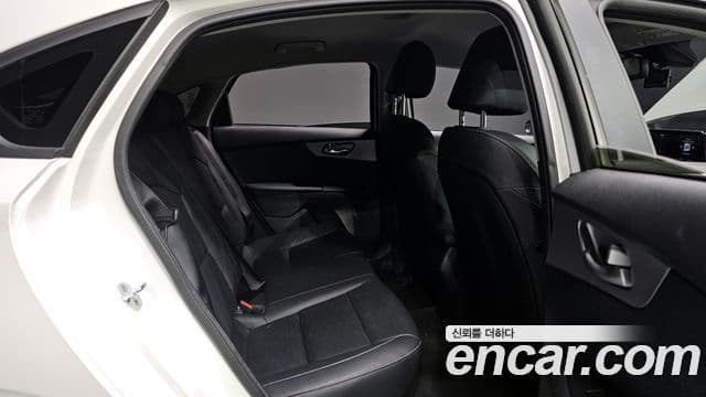 Kia The / новый New K3 2세대 Prestige, 2022 12