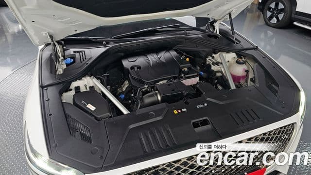 Genesis GV70, 2021 6