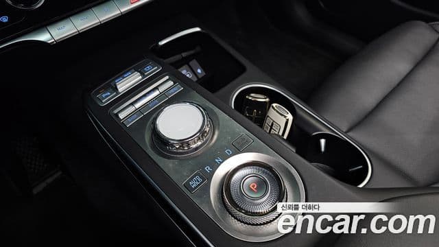 Genesis GV70, 2021 9