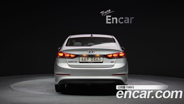 Hyundai Avante AD 1.6 GDI Value Plus, 2017 4