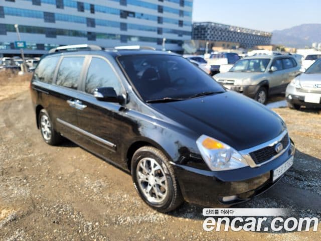 Kia Carnival R Premium, 2013 3