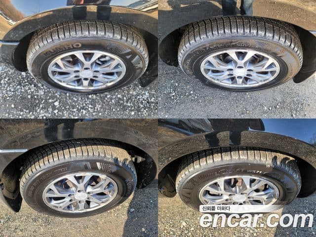 Kia Carnival R Premium, 2013 17