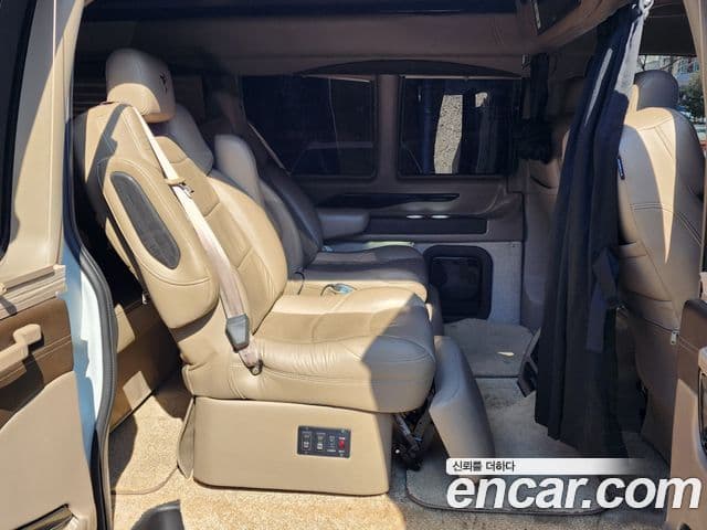 GMC 사바나, 2020 13