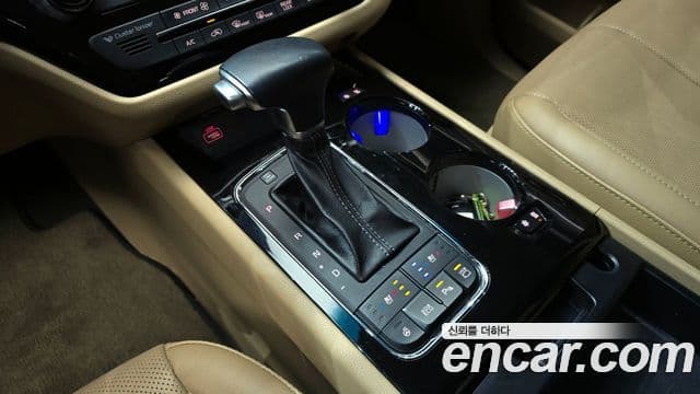 Kia All New Carnival Noblesse, 2018 9
