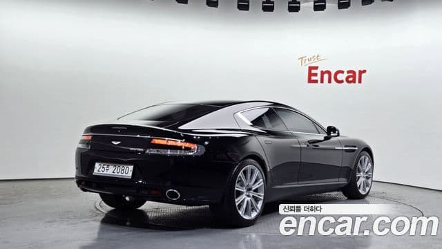 Aston Martin 라피드 1세대, 2010 2