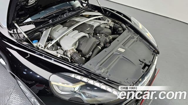 Aston Martin 라피드 1세대, 2010 6