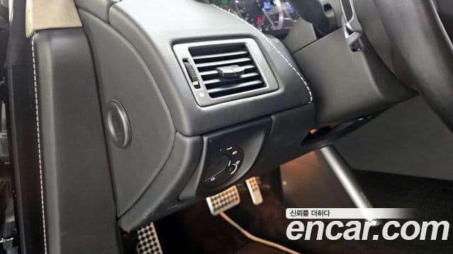 Aston Martin 라피드 1세대, 2010 15