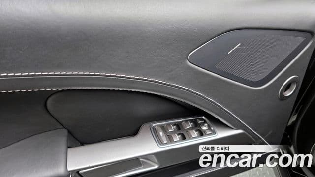 Aston Martin 라피드 1세대, 2010 16