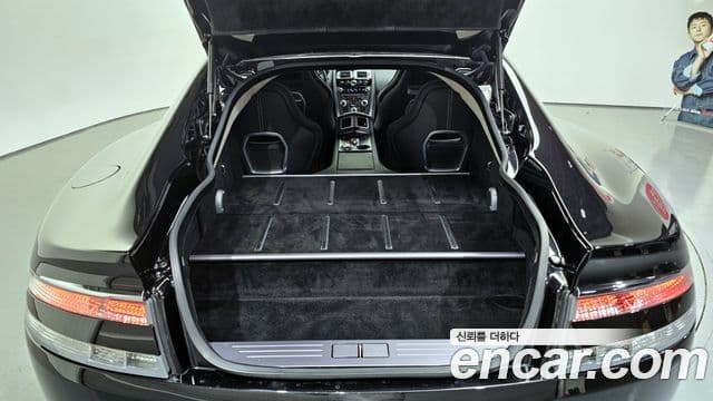 Aston Martin 라피드 1세대, 2010 20