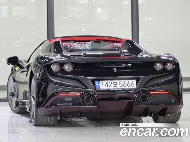 Ferrari F8 스파이더 3.9 V8, 2022 3